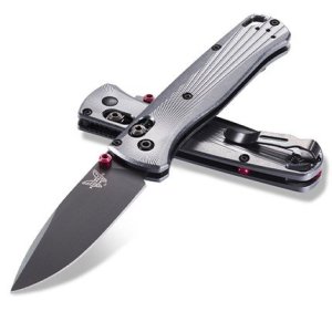 Benchmade 535BK-4 Bugout 3.2" M390, Textured Aluminum, Maroon Thumbstuds