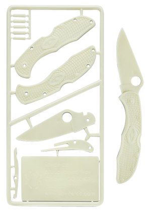 Spyderco PLKIT1 Delica 4 Glow-In-The-Dark Plastic Kit for Kids 7+