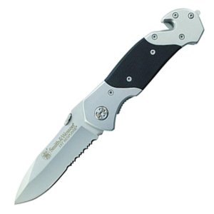 Smith & Wesson 1st Response Folding Knife 3-3/10 Serrated Drop Point Blade
