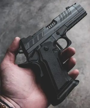 Fusion Firearms XP Comp 9mm 4.60 In 18-Rounds Black Tennifer QPQ