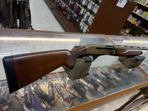 STOEGER M3020 20 Gauge 3" 28" 4rd Shotgun - Satin Walnut / Burnt Bronze