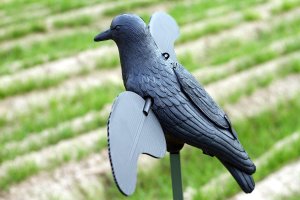 Mojo Outdoors Crow Spinning Wing Decoy W/ Built IN On/Off Times HW2402