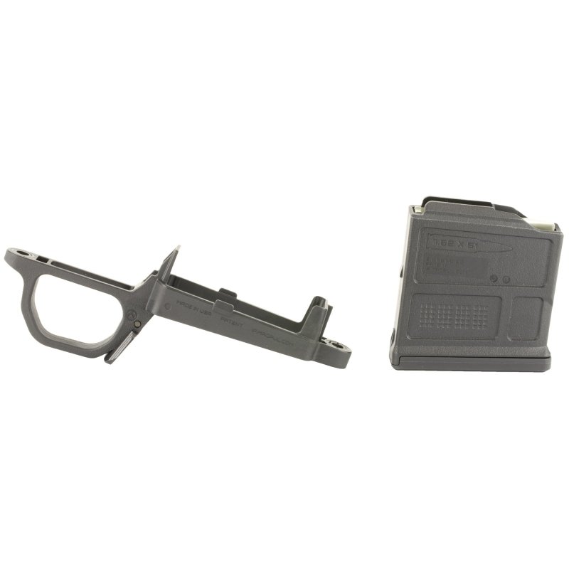 MAGPUL MAG497-BLK Bolt Action Magazine Well Hunter Black